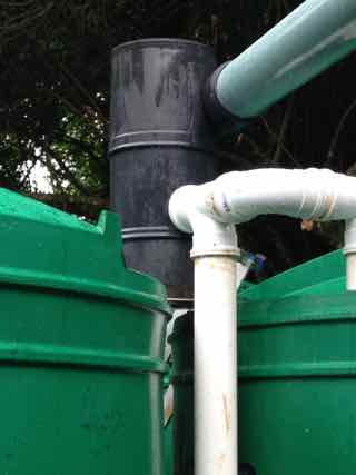 A primary rainwater filter installation